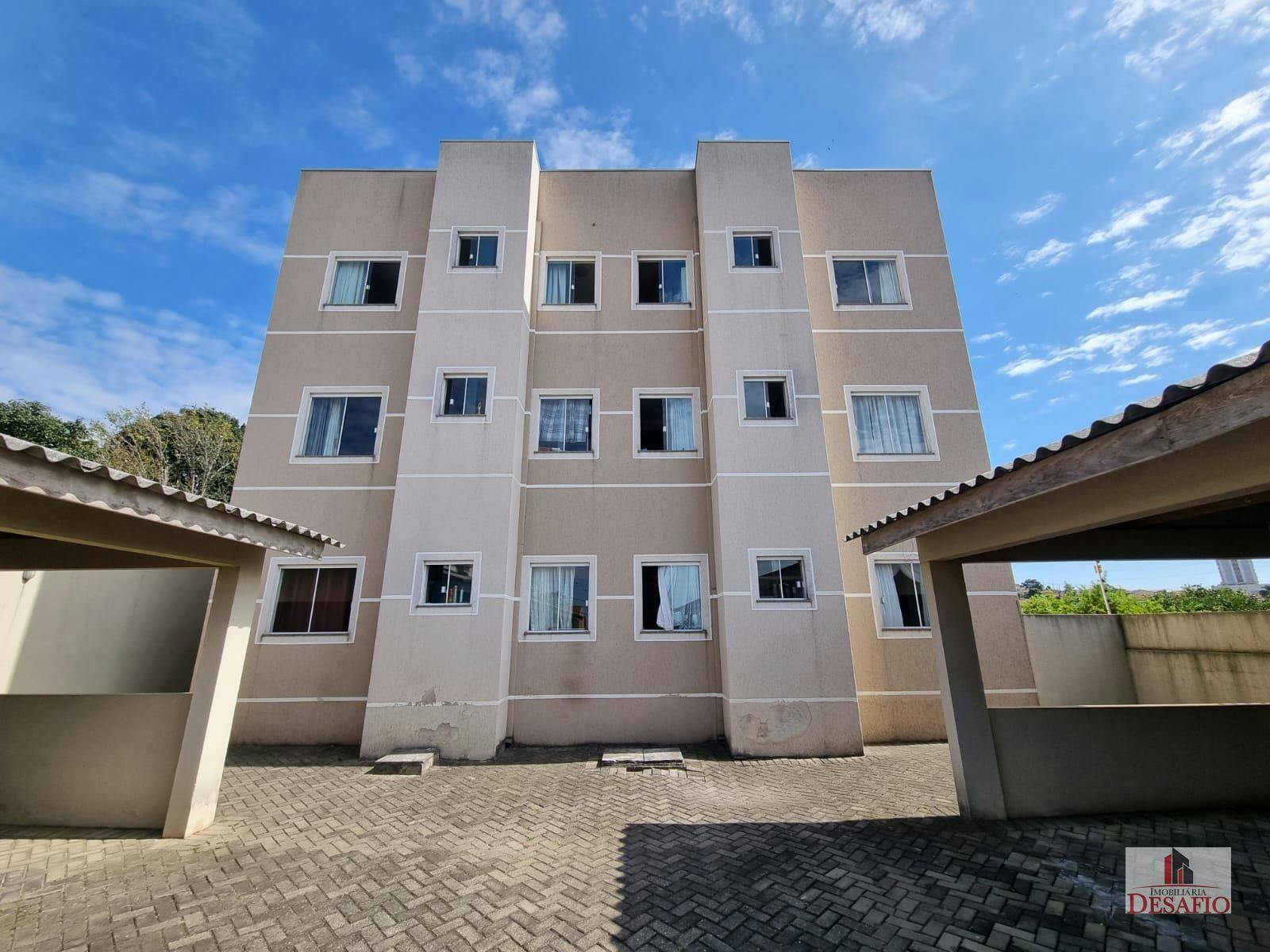 Apartamento semi mobiliado para locação em Uvaranas 